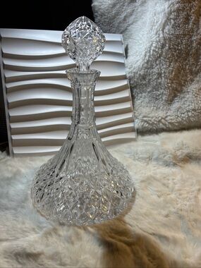 Vintage Captain's Ship Decanter -Wine-Liquor -Heavy Diamond Cut Glass 11" x 7.5”